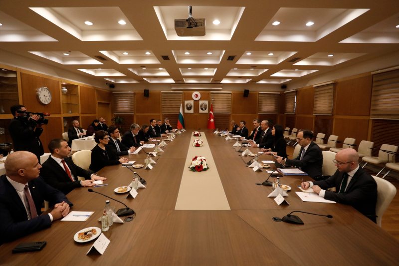 Турция ще построи паметник на убития български граничар Петър Бъчваров, съобщи председателят на Народното събрание Вежди Рашидов