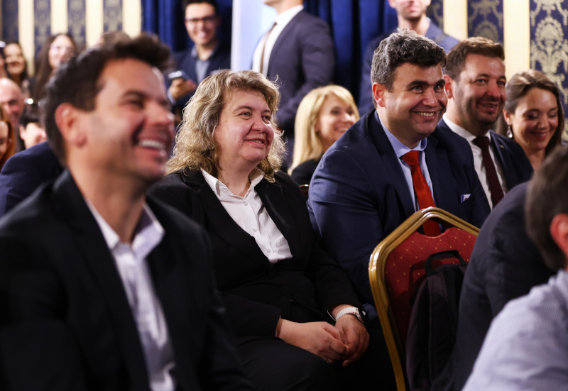 Председателят на Народното събрание Наталия Киселова присъства на церемонията по връчване на наградата „Мъж на годината“