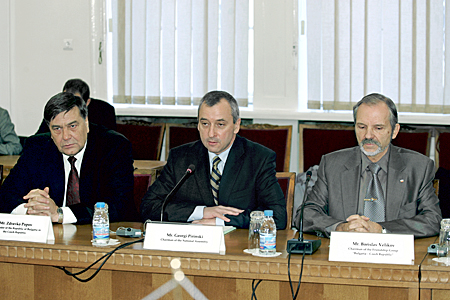 Парламентарното сътрудничество и развитието на икономическите отношения обсъдиха Георги Пирински и премиерът на Чешката република