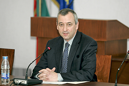 Георги Пирински участва в дискусия на млади политически лидери от Регионалната програма на Българското училище за политика Георги Пирински участва в дискусия на млади политически лидери от Регионалната програма на Българското училище за политика