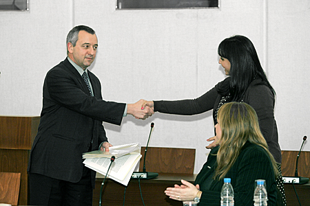 Георги Пирински участва в дискусия на млади политически лидери от Регионалната програма на Българското училище за политика Георги Пирински участва в дискусия на млади политически лидери от Регионалната програма на Българското училище за политика